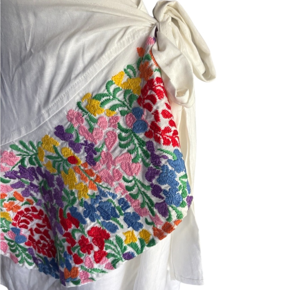 J.Marie white Embroidered Floral Wrap Skirt Small Linen blend Shabby Chic prelov - Picture 7 of 8